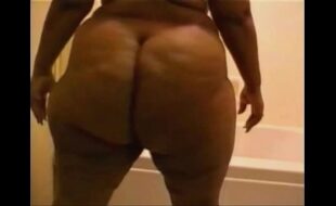 Morena do Rabo Gigante e Gostoso