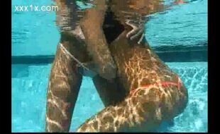 Poolside lesbians